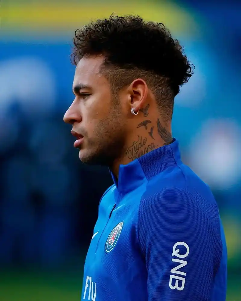 其庞大的用 其庞大的用