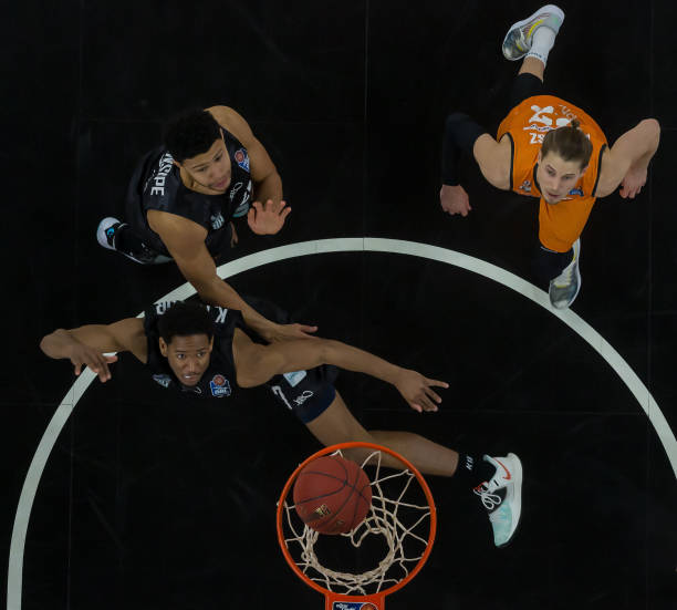 并在关键时 并在关键时